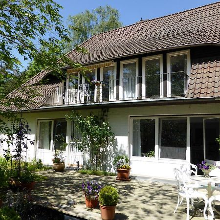 Апартаменты Haus Malerwinkel Бад-Бевензен Экстерьер фото